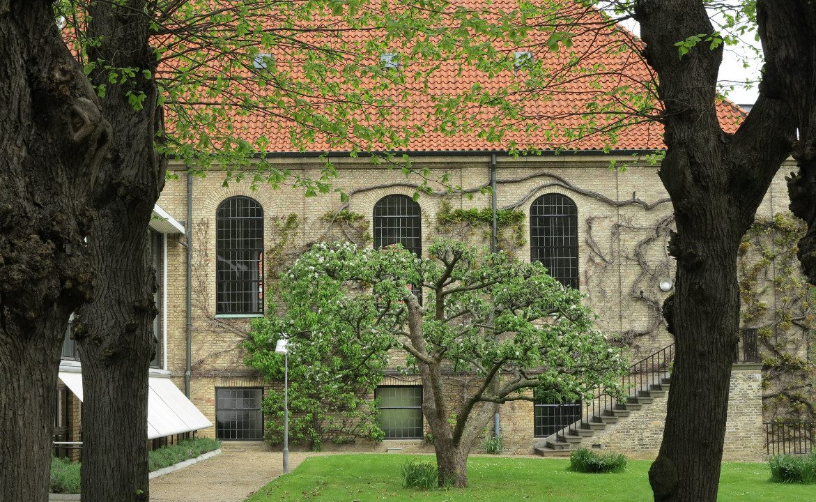 Sankt Lukas Stiftelsens kirke i Hellerup