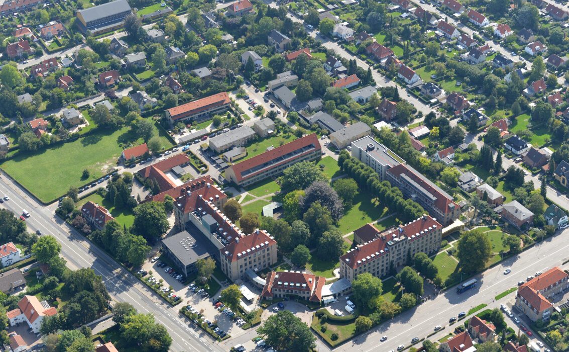 Luftfoto af Sankt Lukas Stiftelsens matrikel, hvor det nye palliationscenter skal opføres.